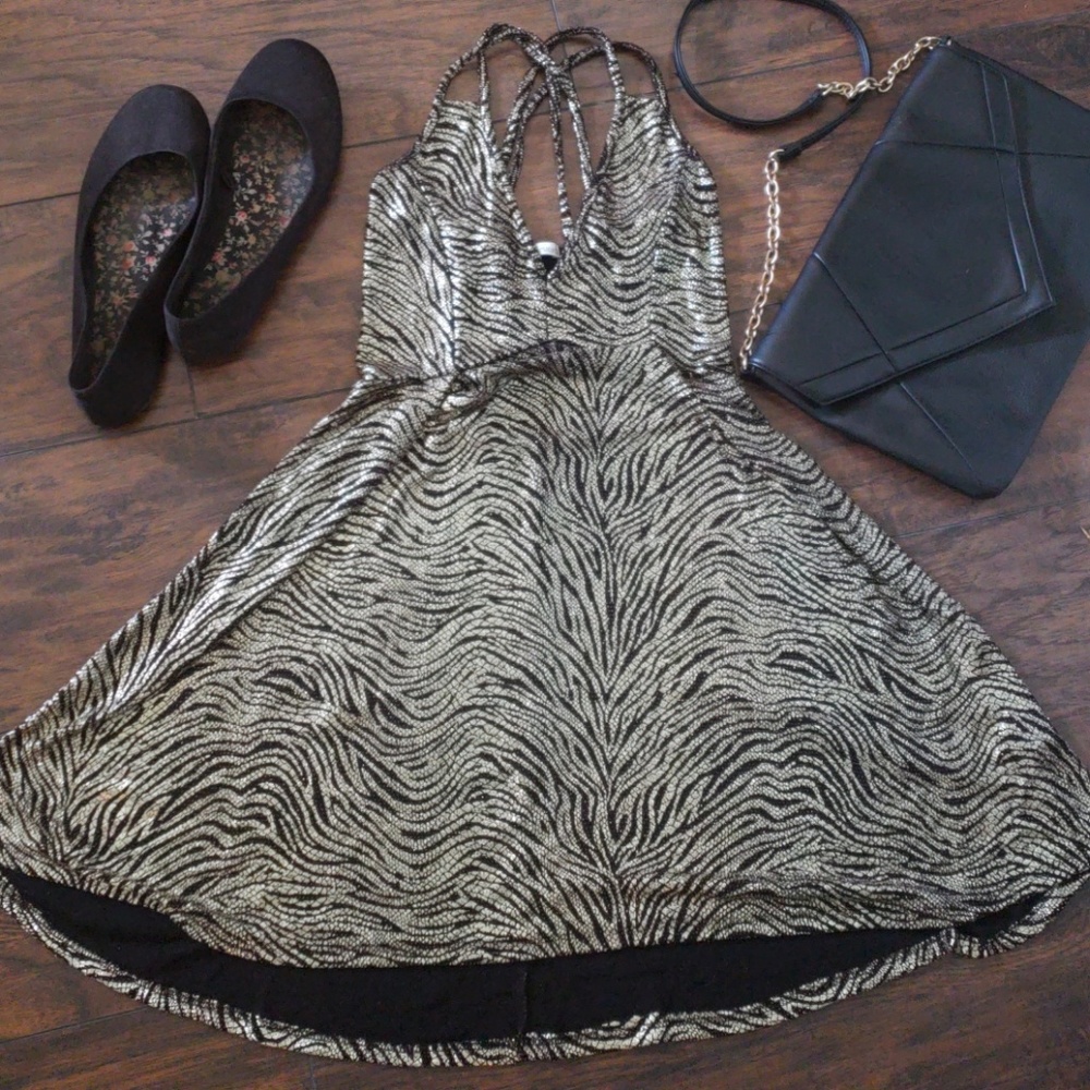 Amilia's Golden Dress